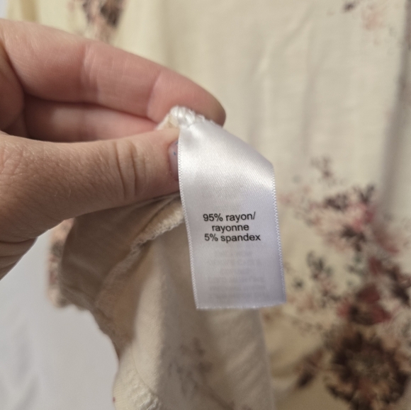 Maurices XL Floral Lace-Up V-Neck Varsity Tee Short Sleeve Striped Top - Picture 4 of 5